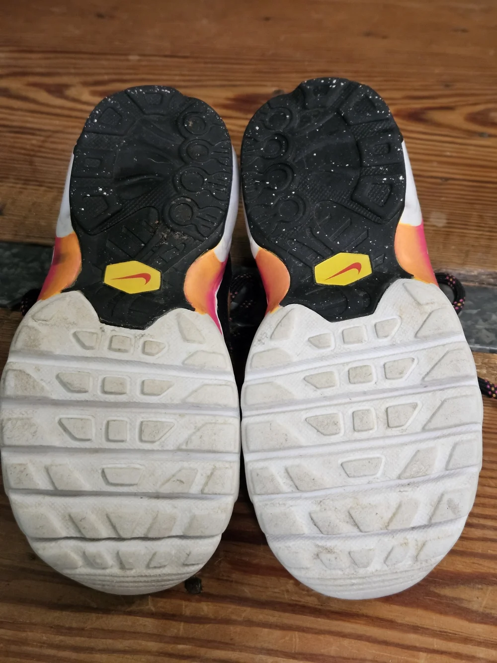 Nike Air Max Plus Black With Orange & Pink 10c